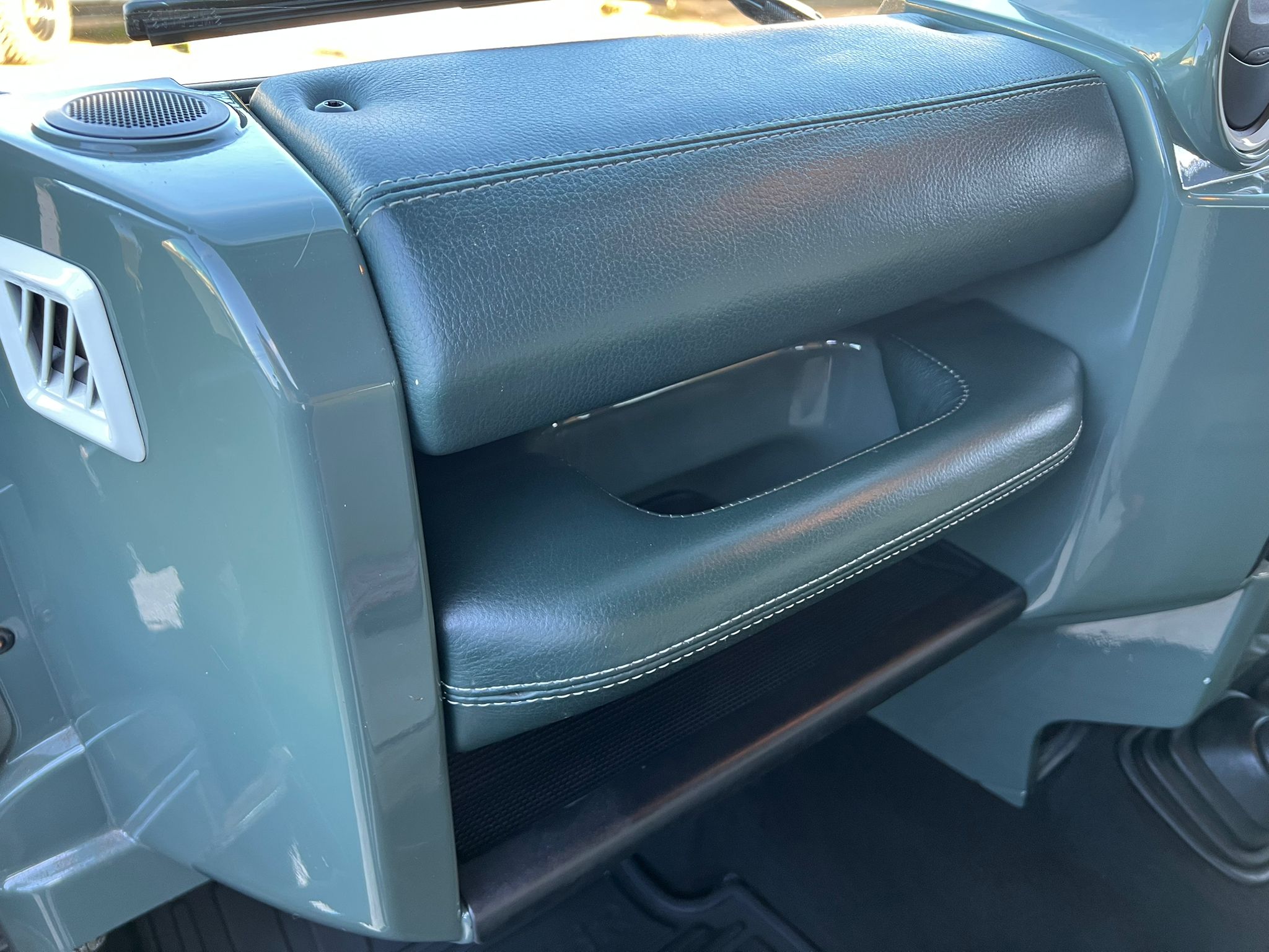 2008 Land Rover Defender 90 County Station Wagon8